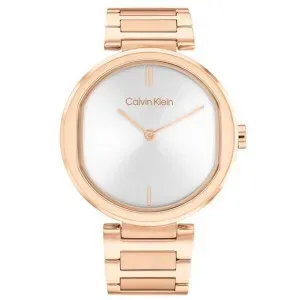 Γυναικείο ρολόι Calvin Klein 25200253 από ανοξείδωτο ατσάλι με ασημί καντράν και ροζ χρυσό μπρασελέ.