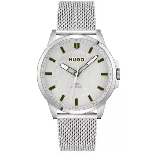Ανδρικό ρολόι Hugo Boss 1530299 First από ανοξείδωτο ατσάλι με ασημί καντράν και ασημί μπρασελέ.