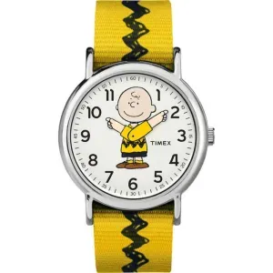 Ρολόι TIMEX TW2R41100 Weekender x Peanuts Charlie με λευκό καντράν και κίτρινο-μαύρο υφασμάτινο λουράκι.