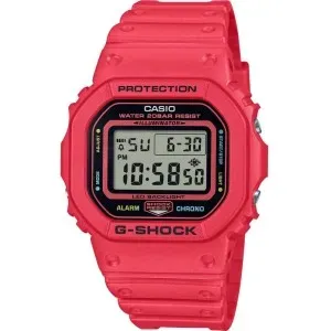 Ρολόι CASIO DW-5600EP-4ER G-Shock με ψηφιακό καντράν και κόκκινο λουράκι βιολογικής προέλευσης.