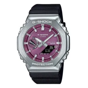 Ανδρικό ρολόι CASIO G-SHOCK GBM-2100A-4BER Solar Bluetooth με μωβ καντράν και μαύρο καουτσούκ λουράκι.