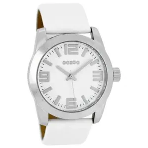 Ρολόι OOZOO Timepieces C5690 με λευκό καντράν και λευκό δερμάτινο λουράκι.